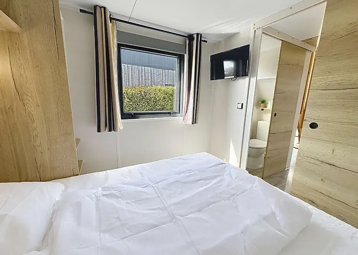 Dom wakacyjny Tiny House 1 Chambre, Piscine Chauffee, A 200 M De La Plage, - Fr-1-361a-24 Jullouville-les-Pins